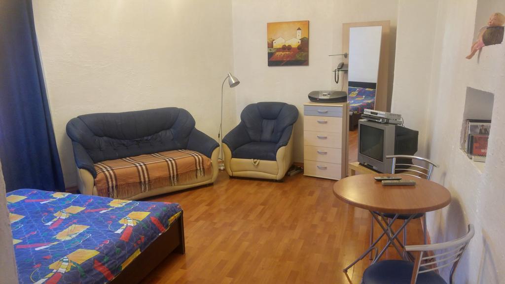 Apartement Kruglouniversitetska 2/1 Kiev Bilik gambar